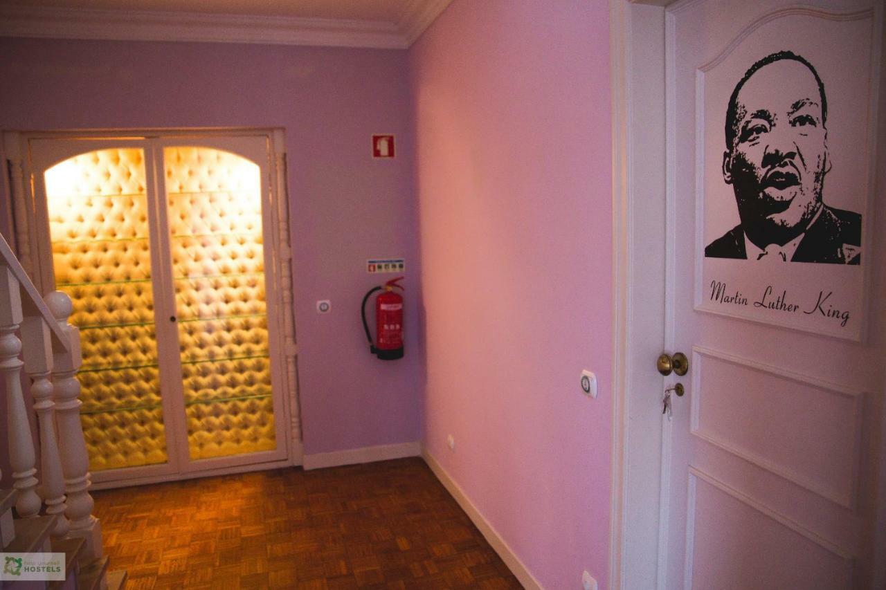 Help Yourself Hostels - Carcavelos Coast Екстер'єр фото
